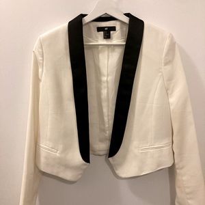 Elegant tuxedo style H&M blazer